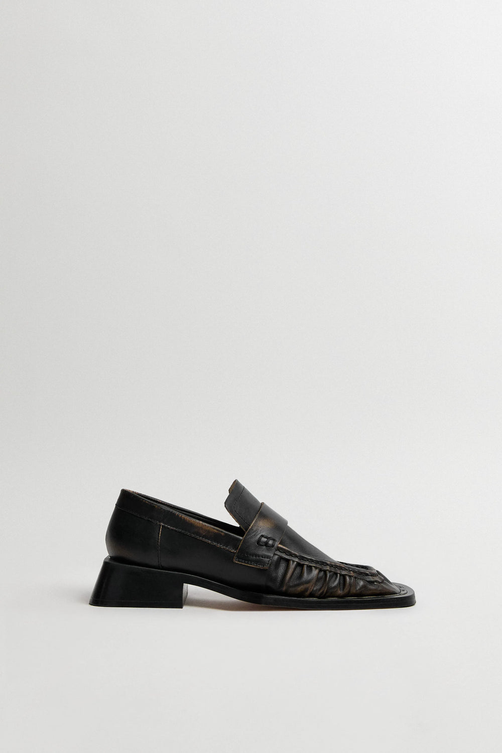 Airi Loafers - Brown Brush Off Leather | Miista | Designed & Handmade in Europe