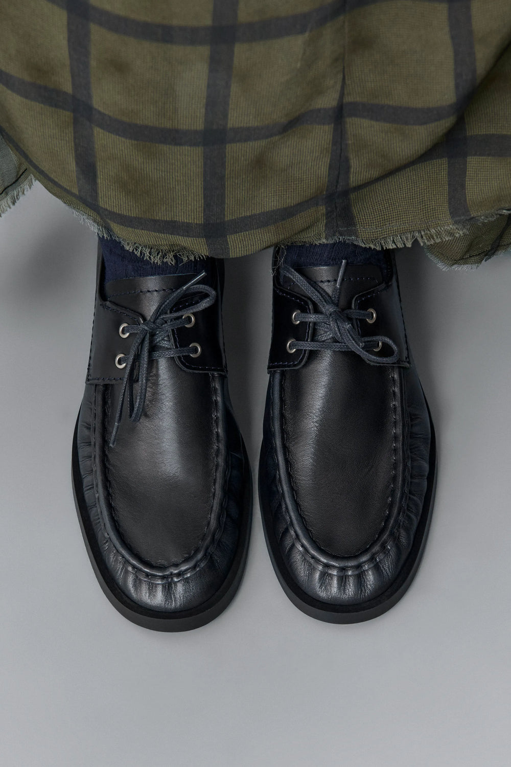 Edelira Navy Black Bicolor Derby Loafers | Miista | Designed & Handmade in Europe